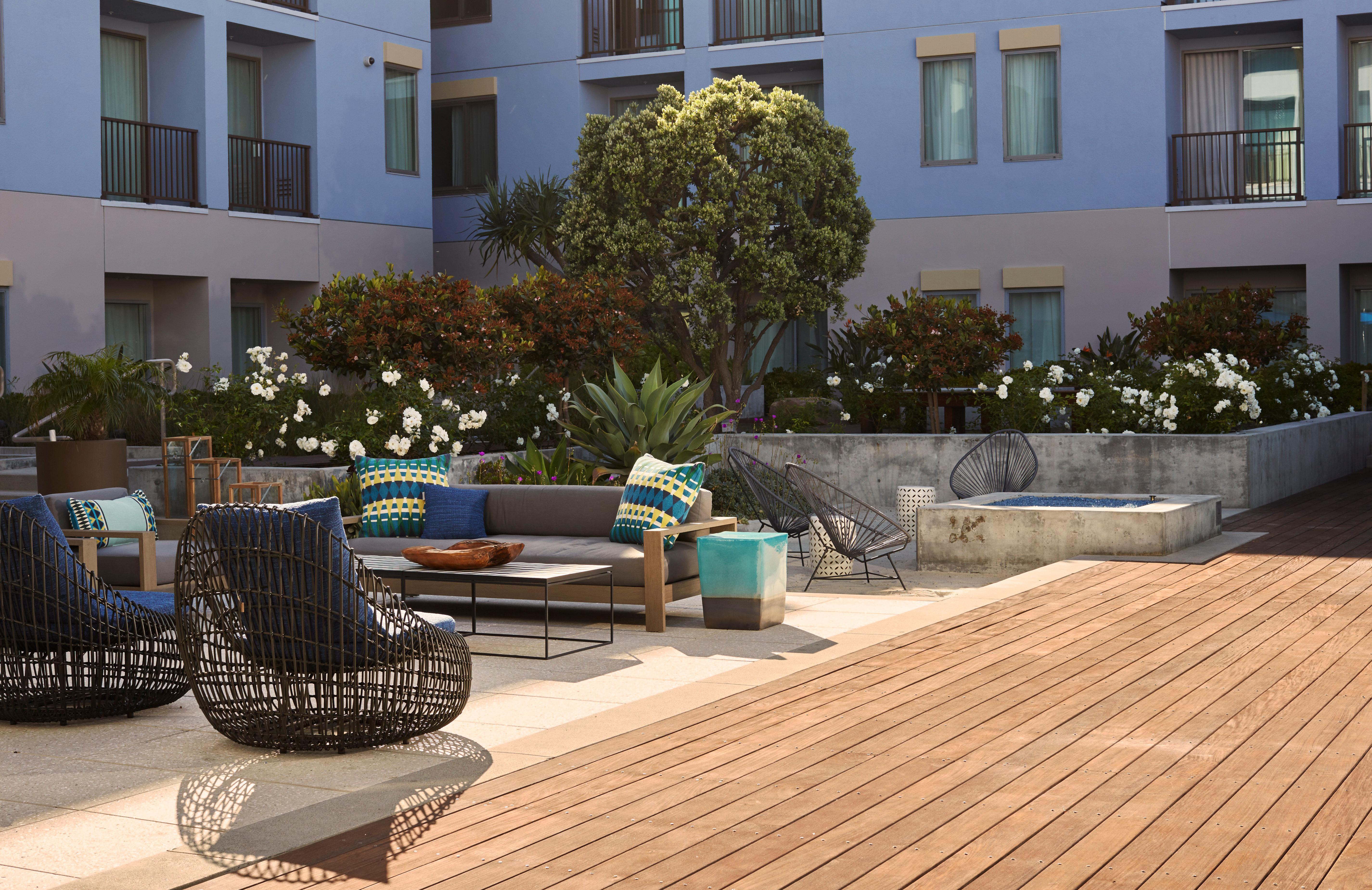 Kimpton Shorebreak Huntington Resort, An Ihg 4*